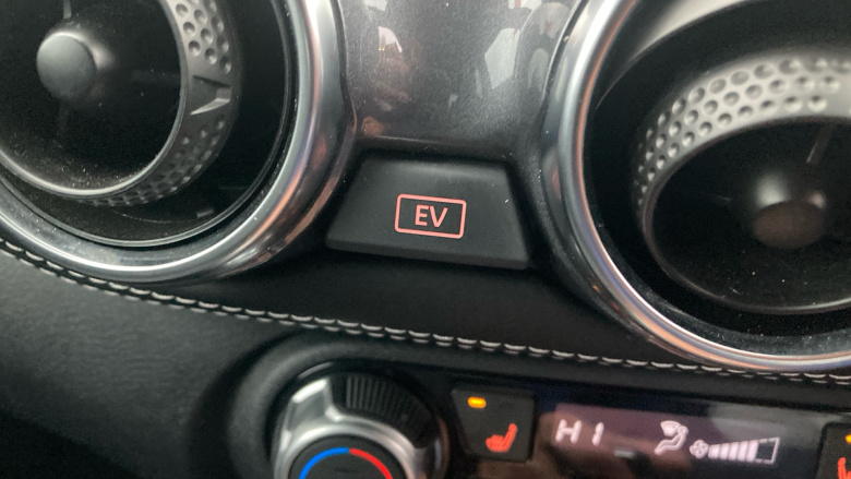 Nissan Juke 1.6 Hybrid Tekna 5dr Auto Hybrid Hatchback